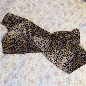 Piece to tie on Jean loop